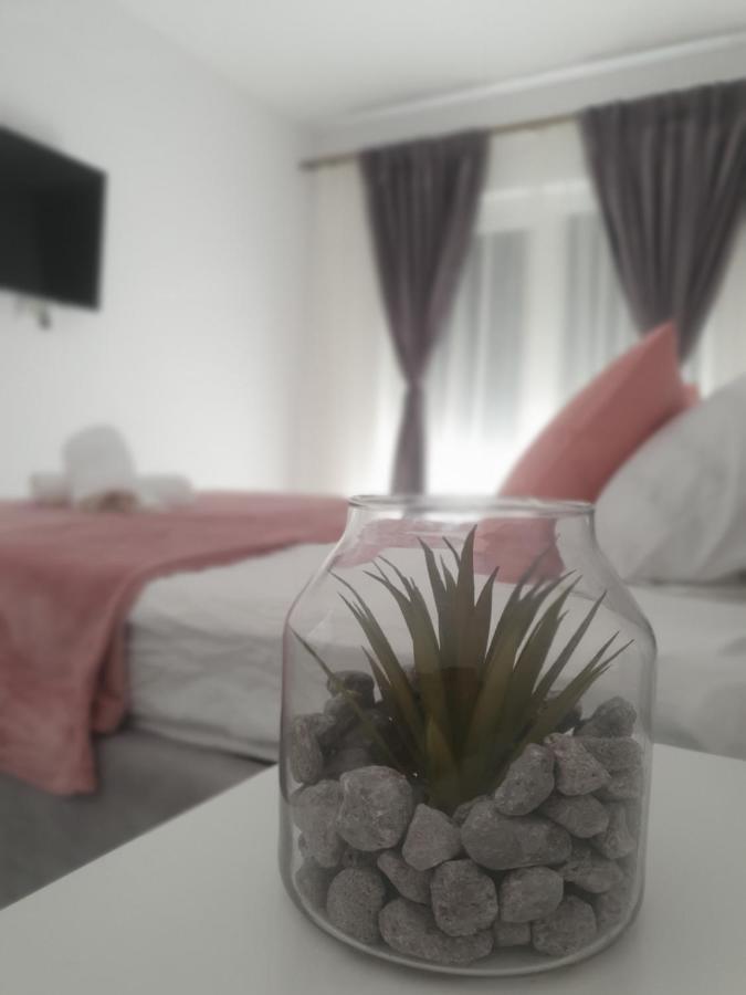 Apartmán Ale House Oradea Exteriér fotografie